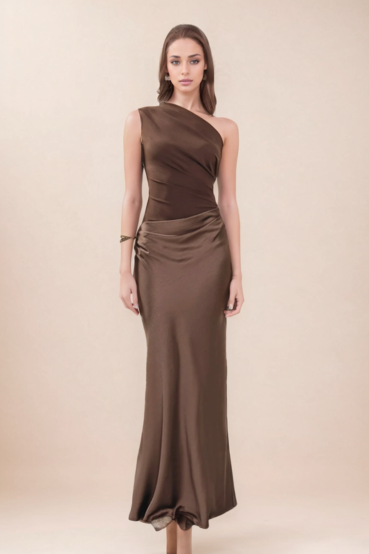 Women’s Elegant Maxi Dress - Flowy Silhouette - Flattering Waistline